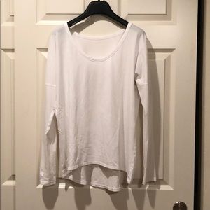 White lululemon long sleeve shirt